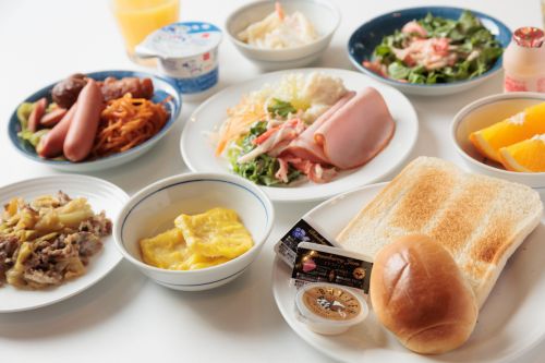 朝食バイキング