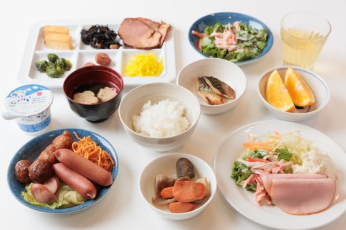 朝食バイキング